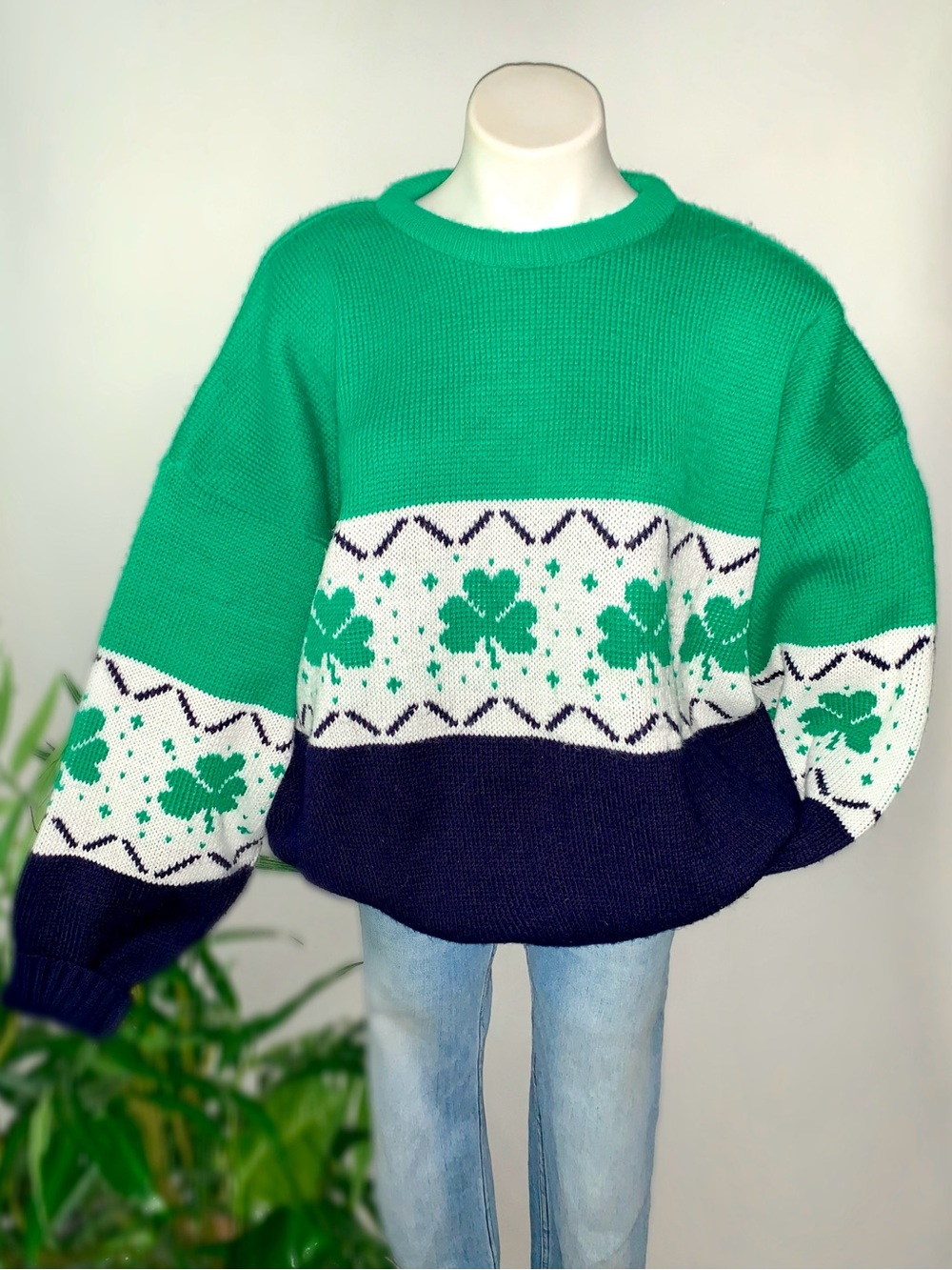 i r i s h :: Vintage Oversized Irish Shamrock Knit Sweater Clover Grandpa Core